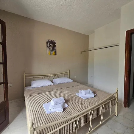 Apartament Aris *
